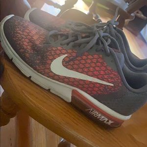 Women’s Nike Airmax shoes